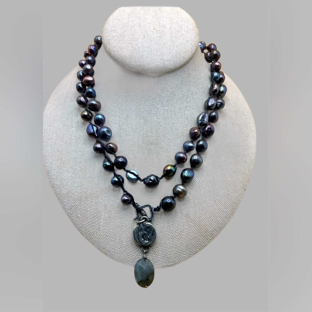 Love Heals necklace EUC